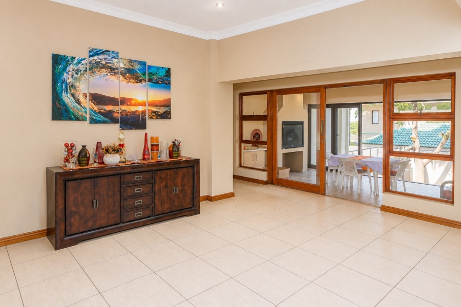 4 Bedroom Property for Sale in Kosmos Ridge North West
